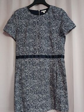 GAP Navy and White Short-Sleeve Textured Knee Length Dress Pockets Zipper Back